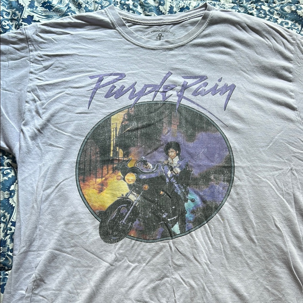 Brandy Melville Lavender Graphic Tee
